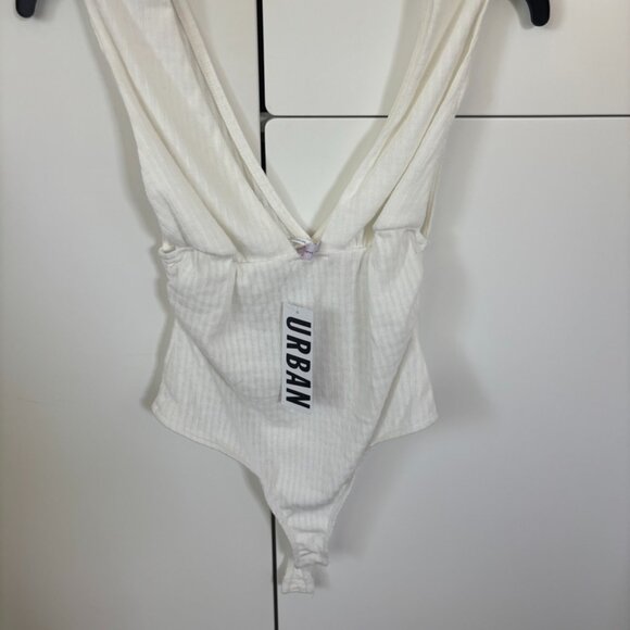 NWT Urban Outfitters Out From Under Pointelle Plunge Bodysuit - Picture 2 of 6